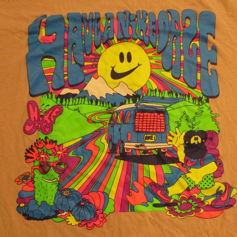 Nike Shirt Woman Large Brown Blue Yellow Green Sunny Van Bright Colors Fun Shirt